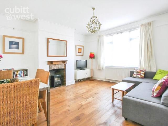 Flat for rent in Hangleton