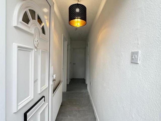 Flat for rent in Yeading, Greater London