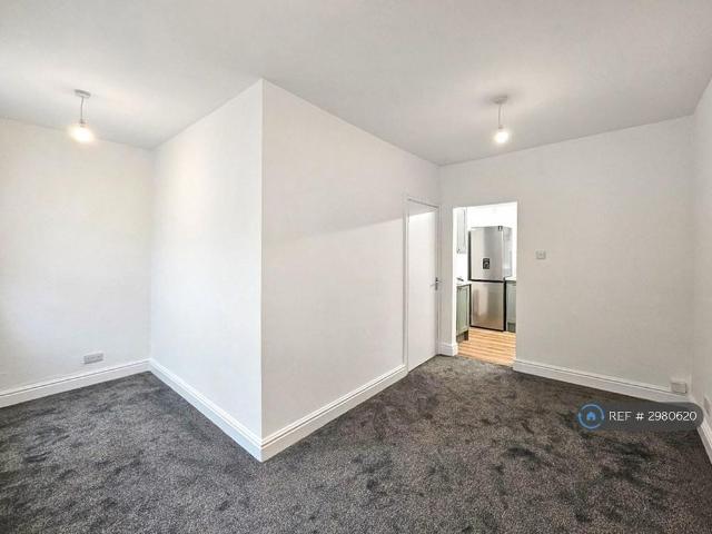 House for rent in Golden Valley, Gloucestershire