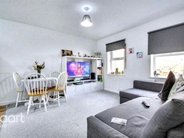 House for rent in Badgers Dene, Grays