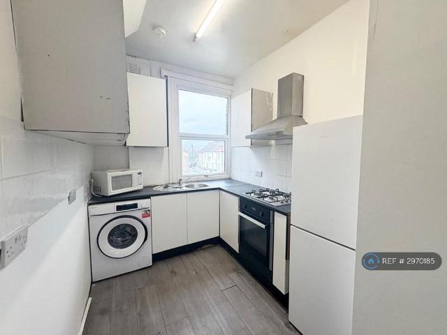 Flat for rent in London Borough of Croydon, Selhurst