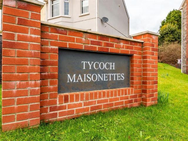Flat for rent in Tycoch, Nangreaves