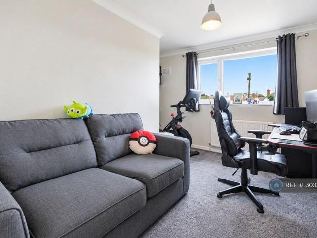 House for rent in Navestock Side, Essex