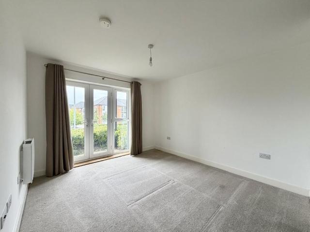 House for rent in Kilnwood Vale, Horsham