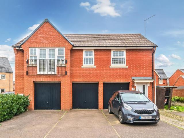 Flat for rent in Berryfield, Buckinghamshire