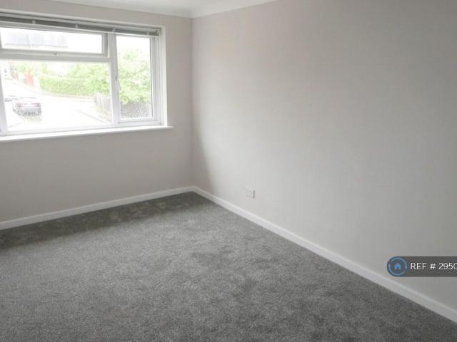 House for rent in Longlands, Greater London