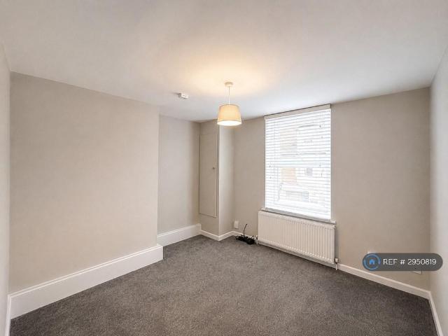 Flat for rent in Pokesdown, Bournemouth
