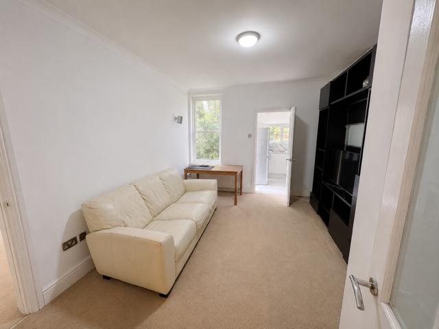 House for rent in Lane, Greater London