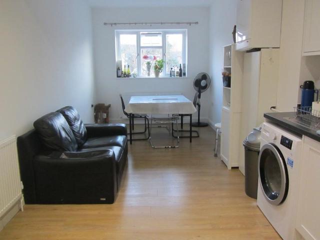 House for rent in Horsell, Woking