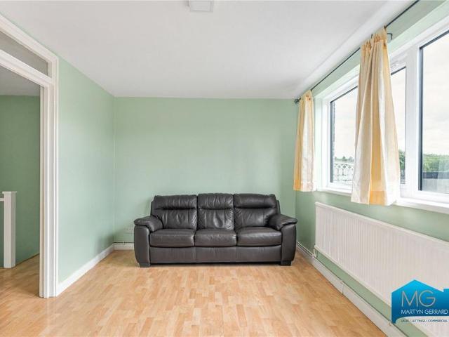 House for rent in Fallow Corner, Greater London