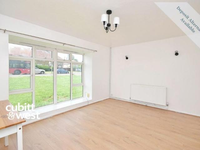 House for rent in The Wrythe, Greater London