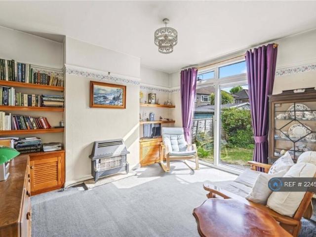 House for rent in London Borough of Richmond upon Thames, Greater London