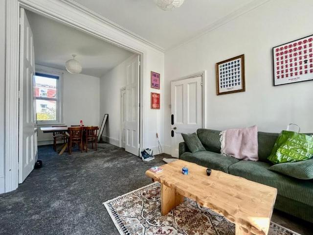House for rent in Aldrington