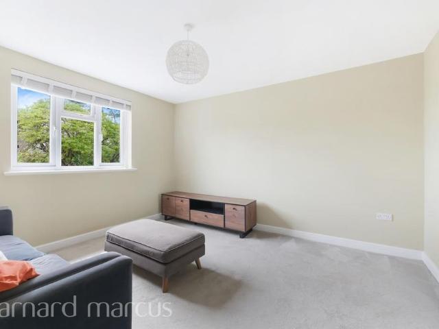 House for rent in Worcester Park, Greater London