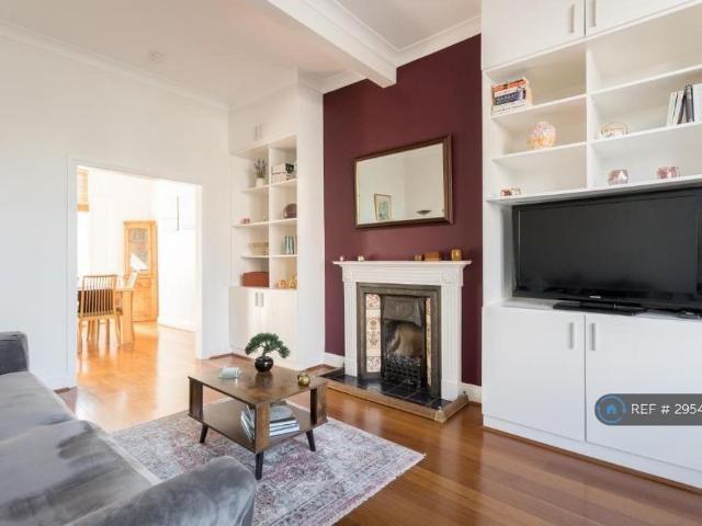 House for rent in Chalk Farm, Greater London