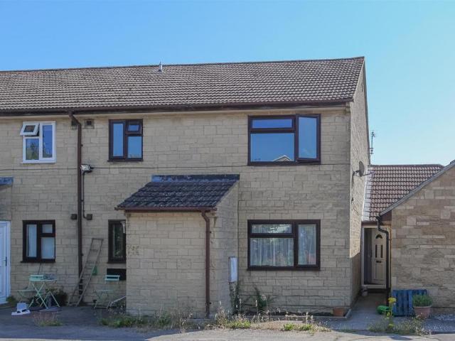 Flat for rent in Black Bourton, Oxfordshire