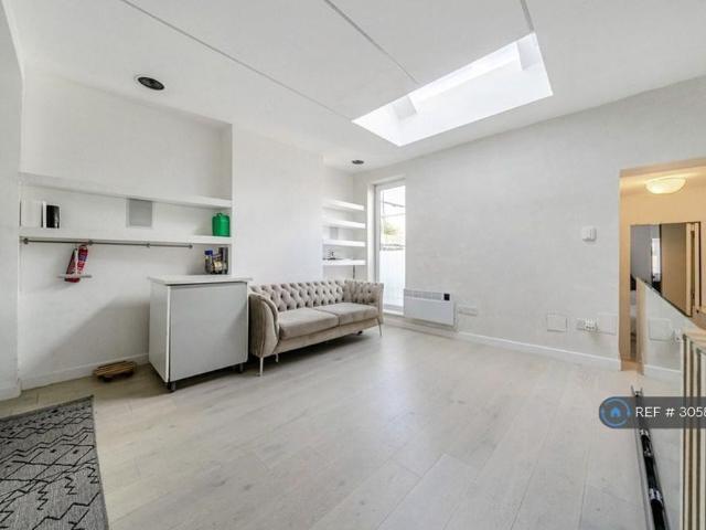 Apartment for rent in Royal Borough of Greenwich, Greater London