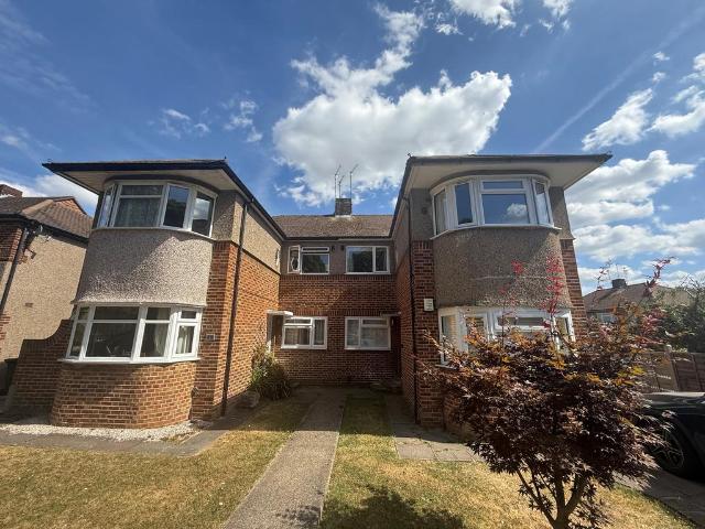 Flat for rent in Petts Wood, Greater London
