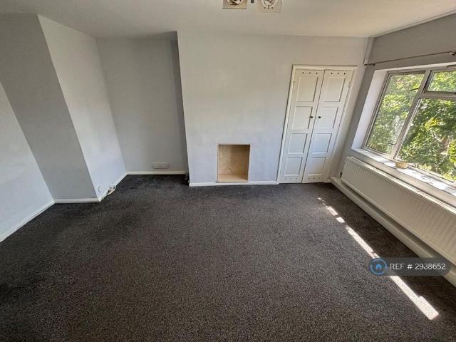 House for rent in Ickenham, Greater London