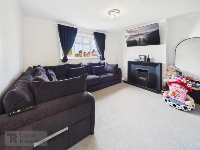 House for rent in London Borough of Croydon, Greater London