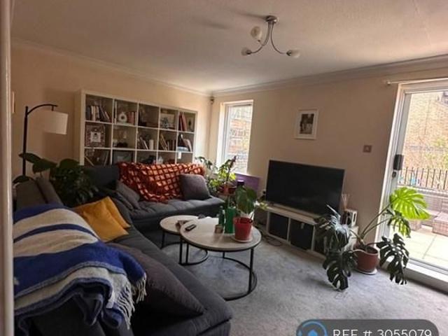 House for rent in St. George in the East, Greater London