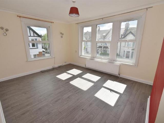 House for rent in Furzedown, Greater London
