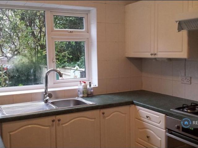 House for rent in London Borough of Croydon, Greater London