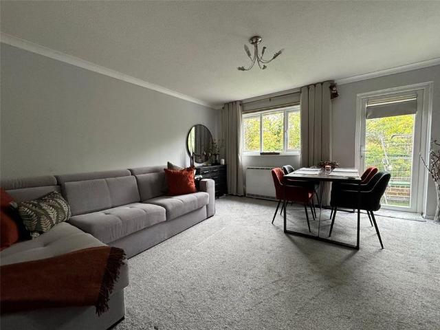 House for rent in The Wrythe, Greater London