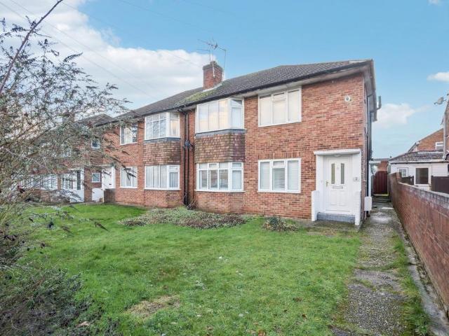 Flat for rent in Iver