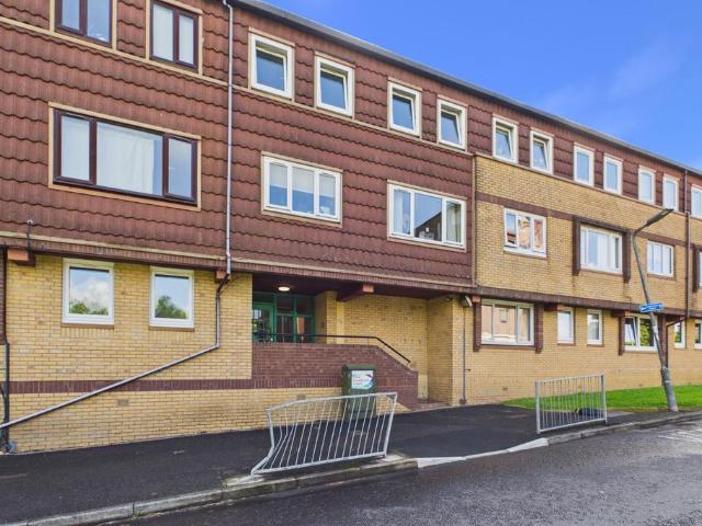 Flat for rent in Cumbernauld, Scotland