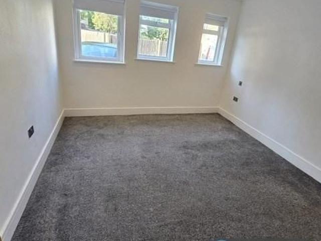 House for rent in The Wrythe, Greater London