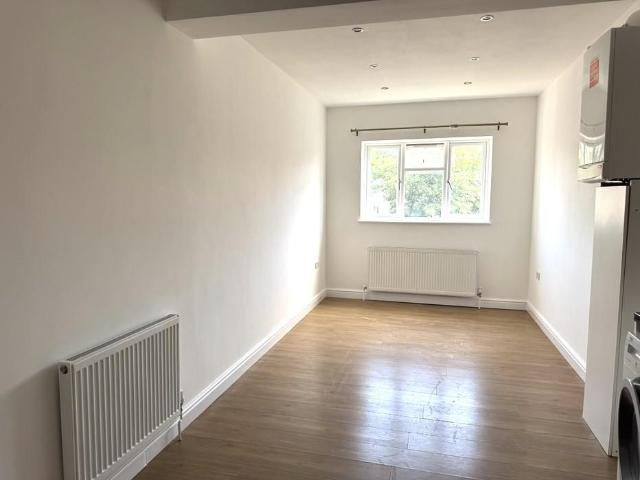 House for rent in Horsell, Woking