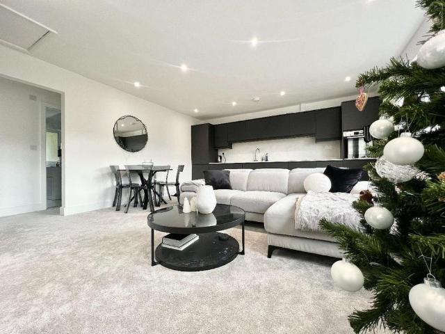 House for rent in London Borough of Croydon, Kenley