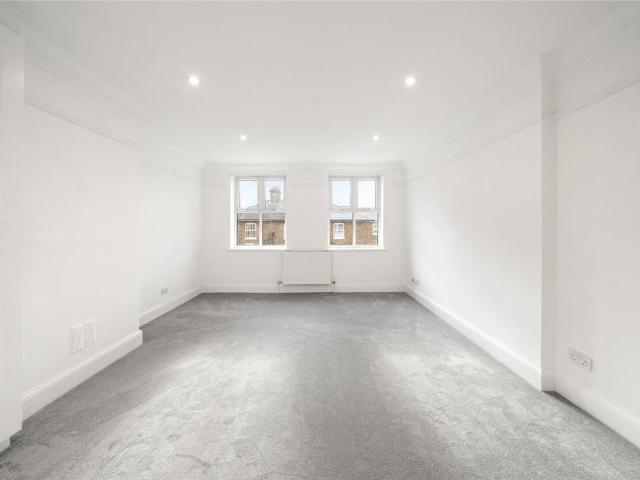 House for rent in Blackhills, Surrey