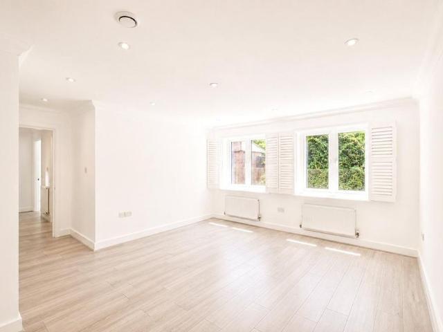 House for rent in Holloway Hill, Fole