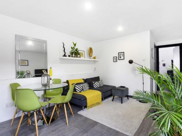 House for rent in London Borough of Lambeth, Greater London