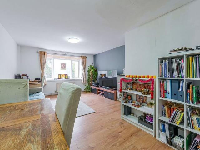 House for rent in London Borough of Croydon, Addiscombe