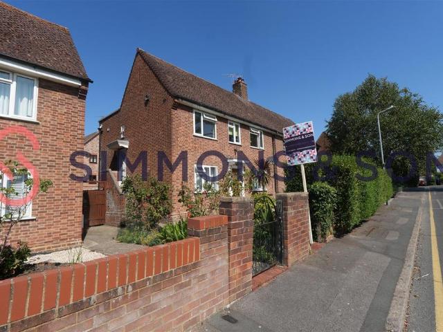 Flat for rent in Slough