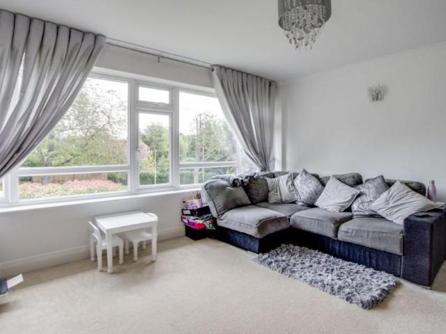 House for rent in Amersham and Villages Community Board, Latimer
