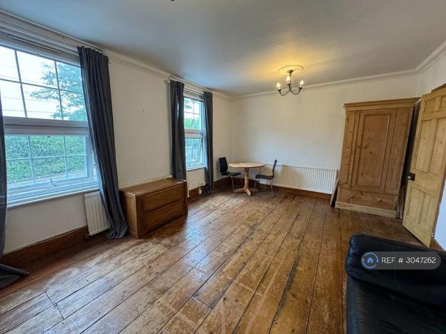 House for rent in Newtown, Reading
