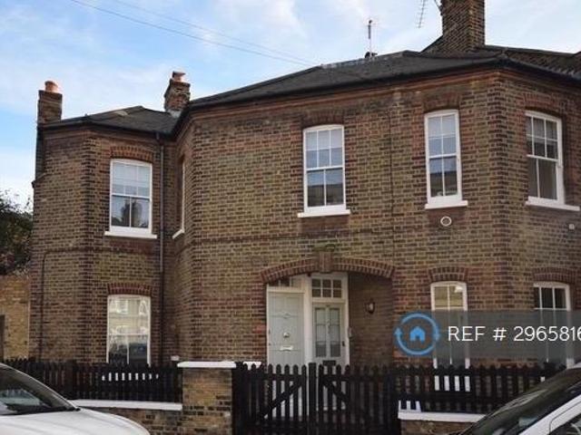 Flat for rent in Clapham Junction, Greater London