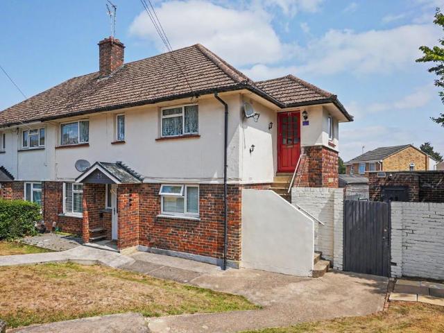 Flat for rent in Chatham