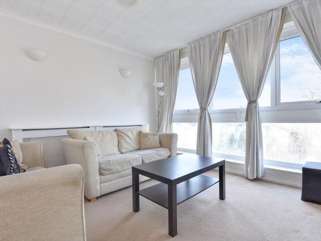 House for rent in London Borough of Lewisham, Blackheath