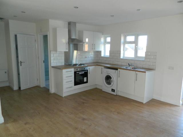 Flat for rent in Slough, Isle Of Man