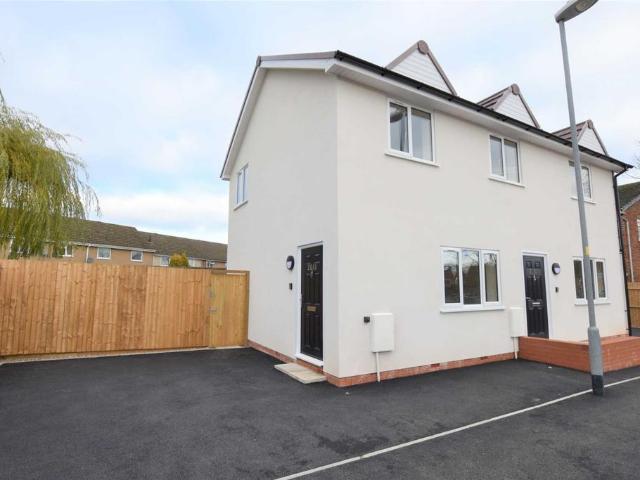 Flat for rent in Barnard's Green, Malvern Hills