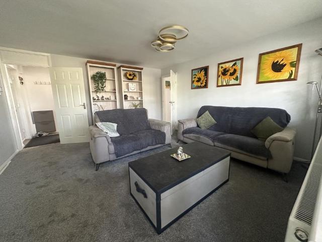 House for rent in Pouchen End, Hertfordshire