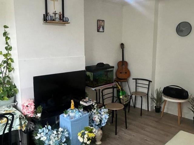 House for rent in London Borough of Ealing, Greater London