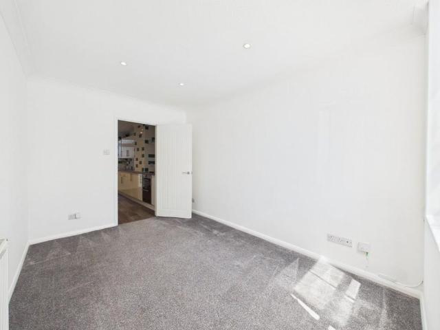 House for rent in Fishersgate, West Sussex