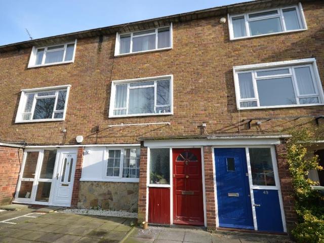 Flat for rent in London Borough of Lewisham, Blackheath