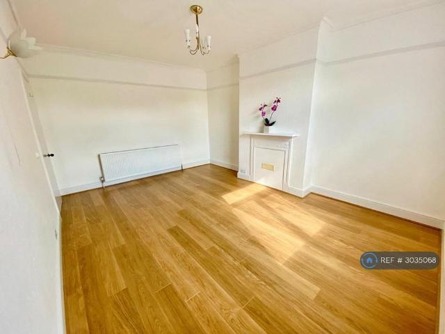 House for rent in Pinner, Greater London